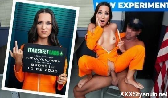 Freya Von Doom - Concept Perv Officer [FullHD]