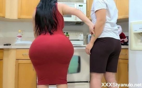 Crystal Lust - Big Ass Stepmom Fucks Her Stepson In The Kitchen After Seeing His Big Boner On Thanksgiving [FullHD]