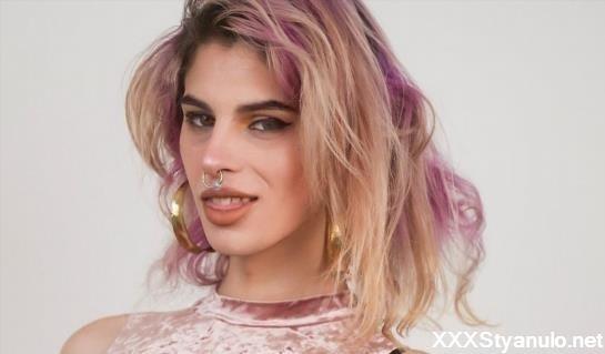 Dahlia Crimson -  [HD]