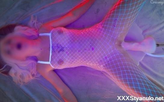 Creamy Spot - Hot Blonde In White Stockings Moans In A Puddle Of Cum While She Is Getting Orgasm With A Huge Cock [FullHD]