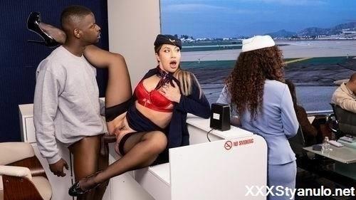 Melissa Stratton, Aleksa Mink - Airport Lounge Lizards Get Lucky Part 1 [SD]