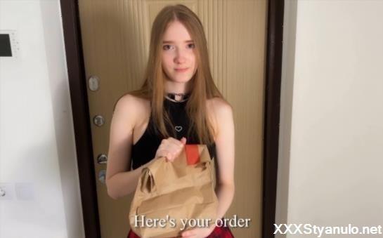 Mysaaat - The Cute Courier Girl Apologized For The Long Delivery [FullHD]