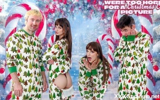 Lana Smalls, Lexi Luna - Were Too Horny For A Christmas Card Picture - S11E2 [SD]