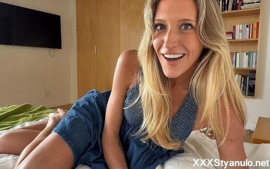 Amateurs - Sisters Best Friend Wants Sex [FullHD]