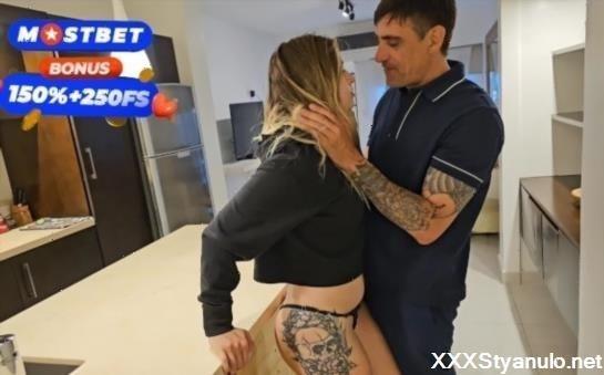 KeilaBassi - Big Ass Blonde Asks Me For Creampie And Then Licks It Off And Swallows It [FullHD]