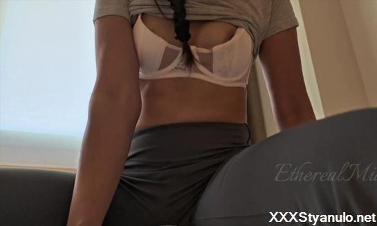 EtherealMia - Pillow Humping With Big Booty Cutie [FullHD]