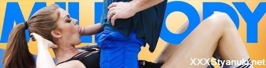 Ivy Secret - Backyard Workout Bang [HD]