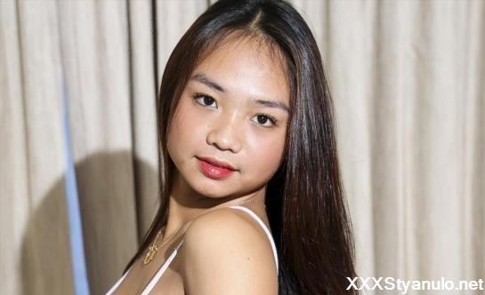 Gia - Enter Gia [FullHD]