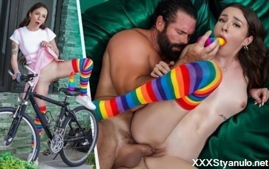 Tess Thompson - My Babysitter Is Going On Sexual Bike Rides! Dont Sit On A Dildo, Sit On My Dick [FullHD]