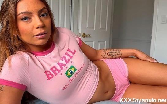 Amateurs - Little Step Sister Learns About Sex [FullHD]