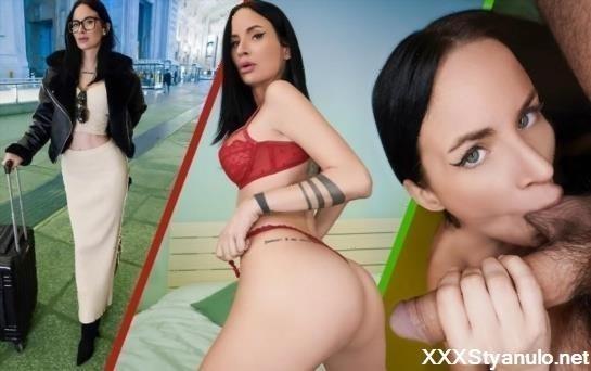 Rebecca Costa - Pizza, A Strip Tease, And Authentic Italian Pussy [FullHD]