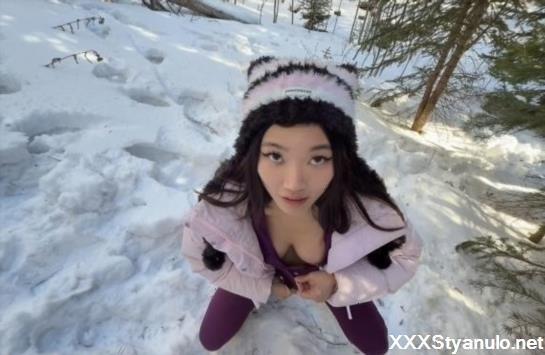 Lucy Mochi - Snow Trip Anal [FullHD]
