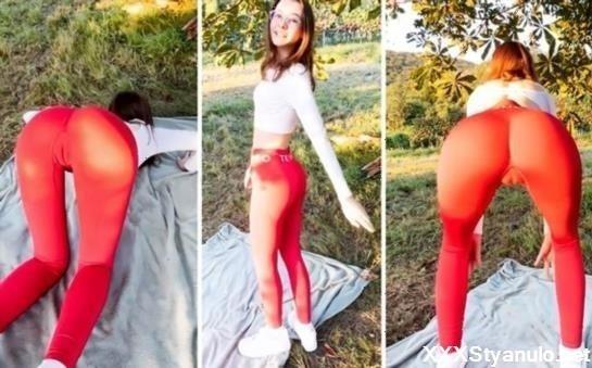 EmmiHill - Sexy Sportclips! Cameltoe In Sexy Red Leggins [HD]