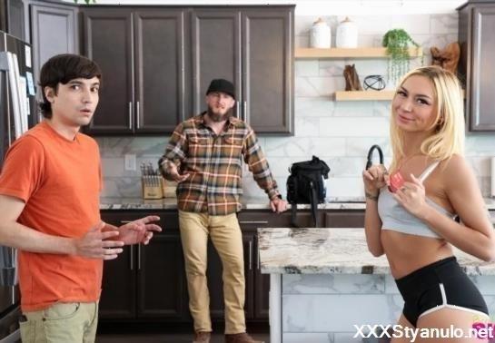 Chloe Temple - Who Touched My Stuff [4K]