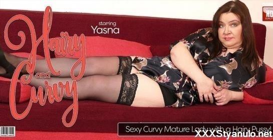 Yasna - Curvy Mature Lady In Lingerie [SD]