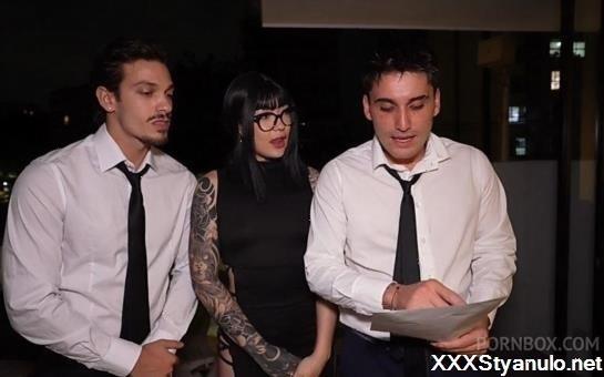 Aradiahell - Wild Threesome And Double Penetration With An 18Yo Tattooed Slut - Acadia Hell [SD]