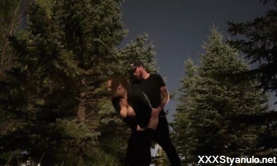 TheRykers - Peeing Out Cum And Sex By Busy Road Too Hormy To Wait! [FullHD]