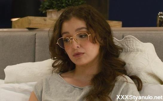 Leana Lovings - Pillow Talk [SD]