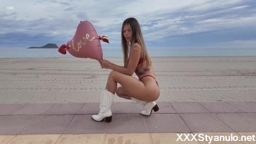 Irene Rouse - Love To The Max Backstage [FullHD]