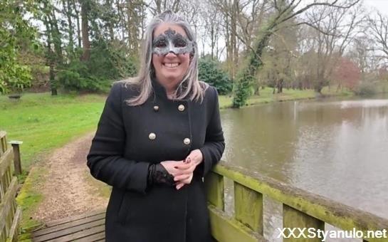 Odesyra - 40 Years Old, From La Rochelle [SD]