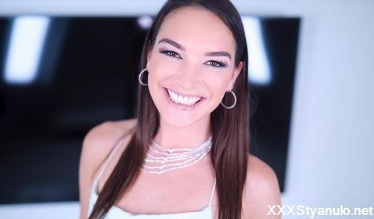 Katrina Colt - Amateur Allure Introduces Katrina Colt, Horny Real Estate Agent Loves Sucking, Fucking And Swallowing [FullHD]