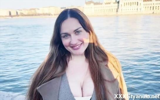 Amuse Adore - Had A Three-Way Goal In Mind [SD]