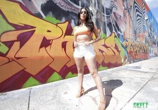 Sophia Leone - Here For Dick [SD]