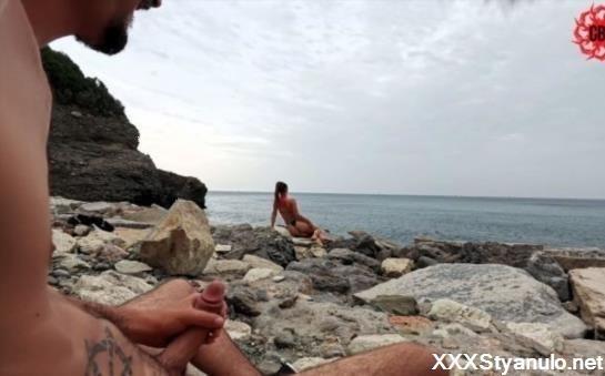 Coppiabollente7 - Italian Girl Gets Cum In Her Mouth From A Pervert On The Beach Premature Ejaculation [FullHD]