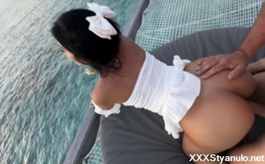 AngelaDoll - Vlog - This Innocent Girl Gets Fucked And Swallows Cum On Vacation In The Maldives [FullHD]