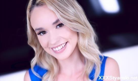 Khloe Kingsley - Amateur Allure Introduces Khloe Kingsley, A Tall Thin Blonde Swallows For The First Time [FullHD]