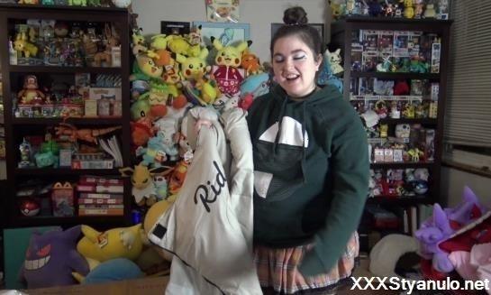 Lustful Geek - Abby Reivews Ridmiis Sexy Elf Aggie [FullHD]