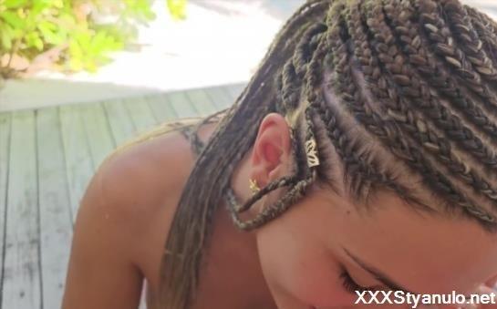 AliceKellyXXX - The Beauty Flirted With Me On The Beach, And Then Naked Came To My Villa And Gave Me A Blowjob [FullHD]