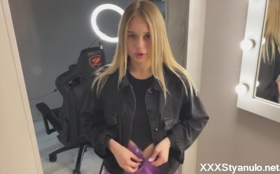 Allinika - Came To The Neighbor For Quick Sex While The Guy Is Not At Home. [FullHD]