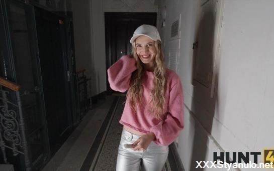 Victoria Benz - Pussy Delivery [SD]