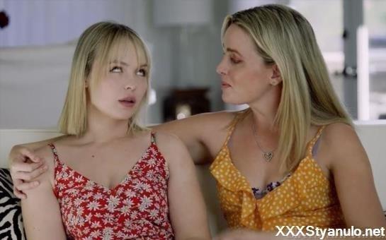 Lilly Bell, Charlie Forde - Sweet Lesbian Kisses [SD]