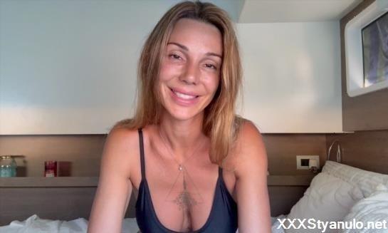 The Real Roxy Fox - Sensual, Erotic Femdom Joi [FullHD]