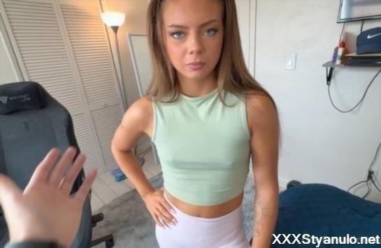 JoJo Austin - Petite Stepsister Finds Porn On My Computer [FullHD]