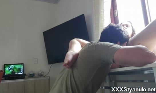 AngellApolo - My Sisters Friend Gave Me Something On The Table [FullHD]
