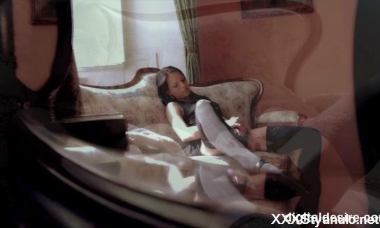 Kari K - Girl In The Window [HD]