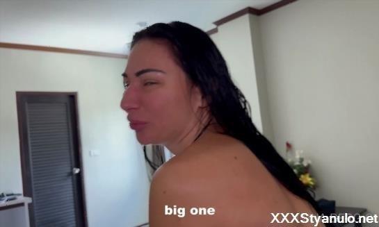 Luna Berg - I Fuck My Friends Wife In The Mornings While Her Husband Is At Work! [FullHD]