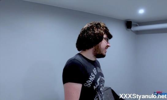 Rue Bourbon - Redhead Cougar [FullHD]