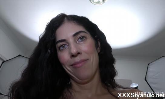 Anna Cummings - Starts Work As A Sexy P [FullHD]